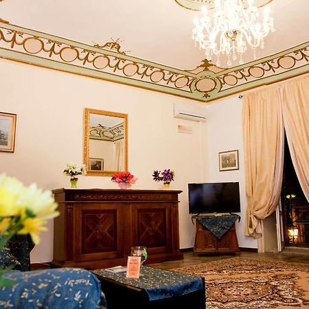 B&B Locami Piazzetta Messineseパレルモ エクステリア 写真