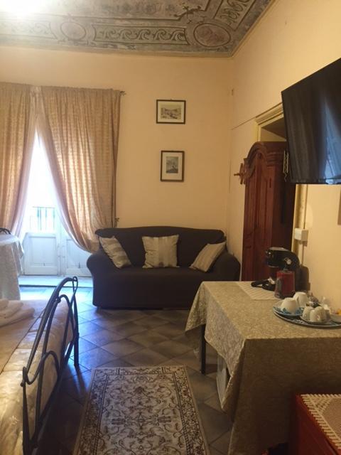 B&B Locami Piazzetta Messineseパレルモ エクステリア 写真