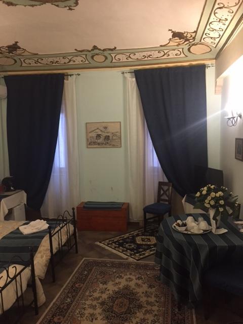 B&B Locami Piazzetta Messineseパレルモ エクステリア 写真