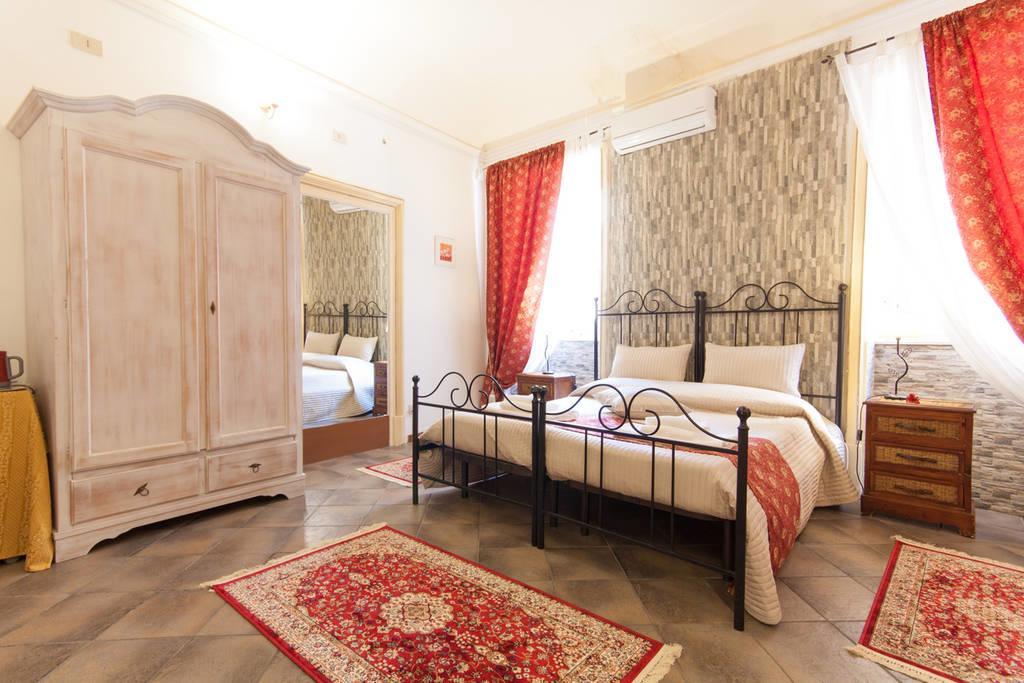 B&B Locami Piazzetta Messineseパレルモ エクステリア 写真